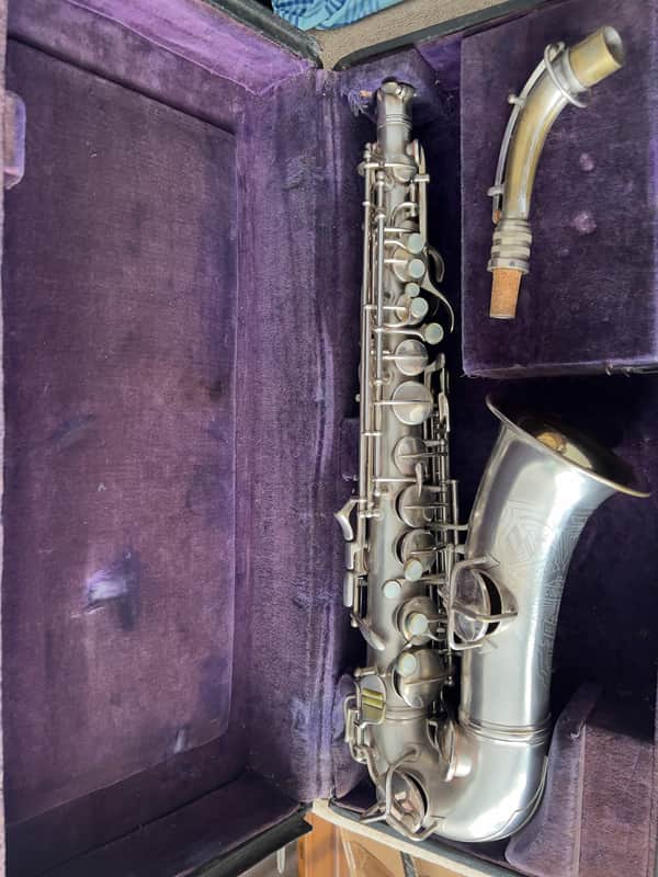 C.G. Conn Transitional Alto Sax 1932-33 Silver image 1