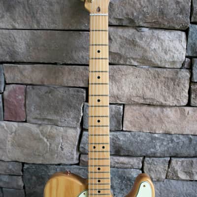 Fender American Deluxe Professional Telecaster Ash with Maple Fretboard 2011 - 2016 - Natural Blonde W/Gold Hardware image 3