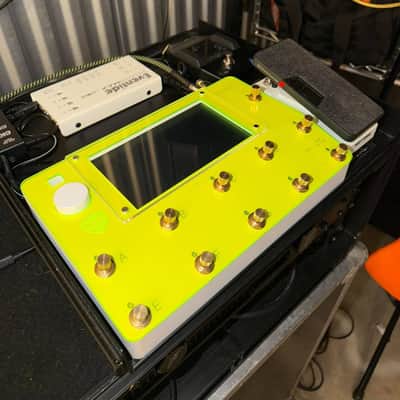Green Neon Fluorescent Magnetic Quad Cortex StompGuard Protective Cover image 4