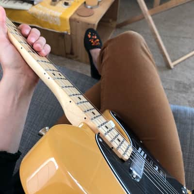 Fender Player Telecaster with Maple Fretboard 2018 - 2024 - Butterscotch Blonde with Hardshell Case image 3