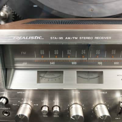 Realistic STA-95 AM/FM Stereo Receiver image 2