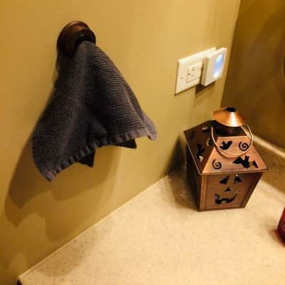 Hand Towel Holder-Walnut image 3