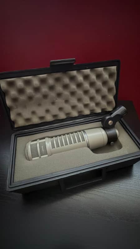 Electro-Voice RE-20
