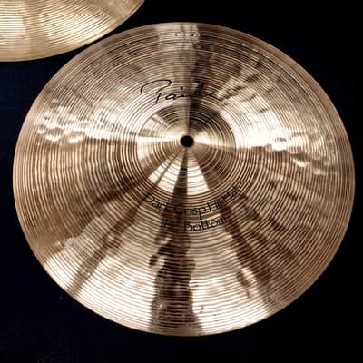 Immagine Paiste 14" Signature Dark Crisp Hi-Hat Cymbals (Pair) 1989 - Present - Traditional - 8