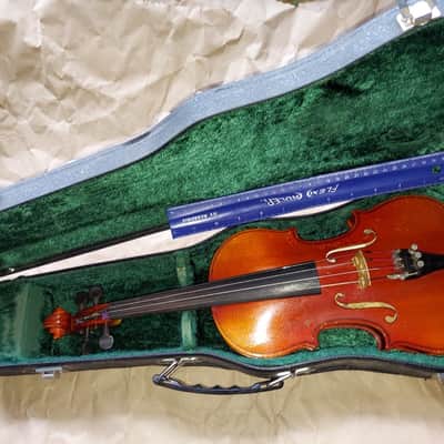 Suzuki Model 220 size 1/4 violin, Japan, 1986, with case (Bow needs replace hair) image 1
