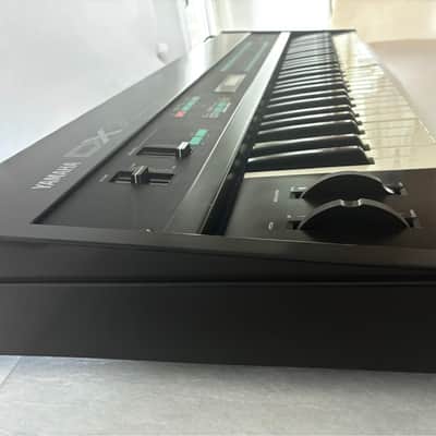 *Refurbished* Yamaha DX-7 Digital FM Synthesizer 61 Key - 1980's image 13