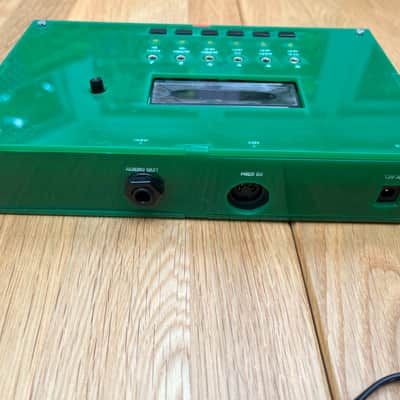 Mutable Instruments Module Tester 2022 - Acrylic/Green image 3