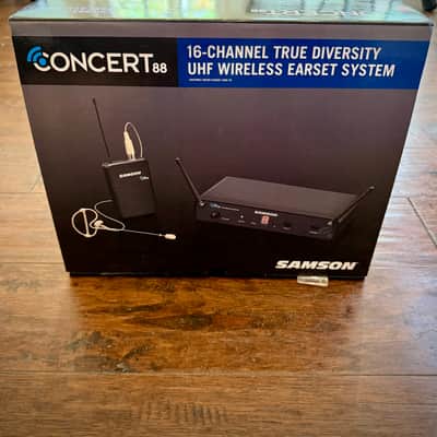 Samson Concert 88 16-Channel True-Diversity UHF Wireless Earset Mic System - C Band (542-566 MHz) image 4