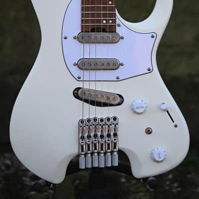 Ibanez Ichika Nito Signature ICHI10 - Vintage White Matte image 1