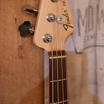 Fender Highway One Precision Bass 2007 - Red image 3
