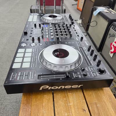 Pioneer DDJ-SZ 4-Channel DJ Controller  - Black Bild 7