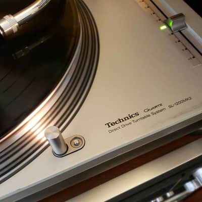 Rare Technics SL-1200MK2, 2010 Model, Odyssey Case, $1249 shipped! image 5