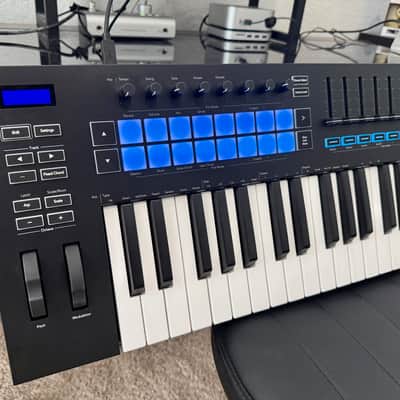 Novation Launchkey 49 MKIII MIDI Keyboard Controller - Black image 3