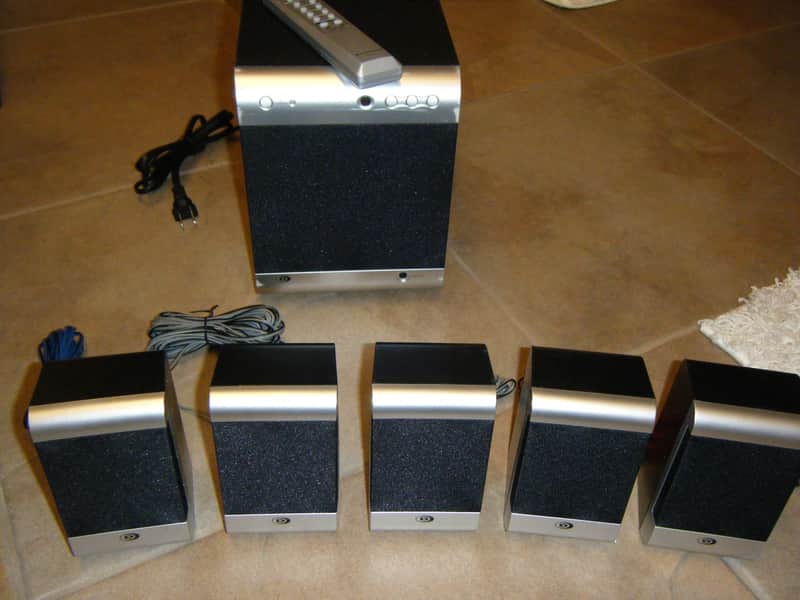 Durabrand Home Theater System Subwoofer image 1