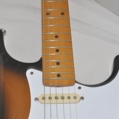 FENDER JAPAN ST57(T) Stratocaster 2-Tone Sunburst Electric Guitar Ref. No 7194 image 6