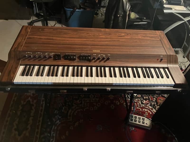 Yamaha CP30 Electronic Piano 1977 - Woodgrain image 1