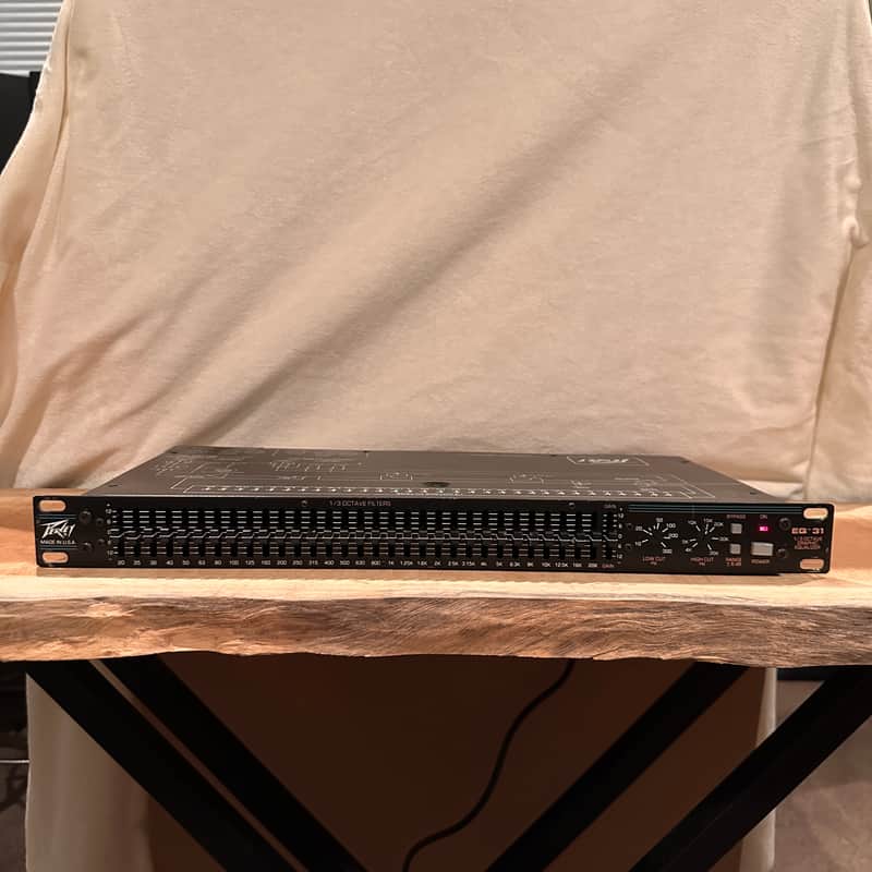 Peavey EQ-31 Vintage 1980's Rackmount 1/3 Octave Graphic Equalizer - Black image 1