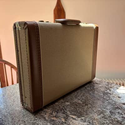 Fender Dealer Exclusive Briefcase  - Tan Tolex image 5