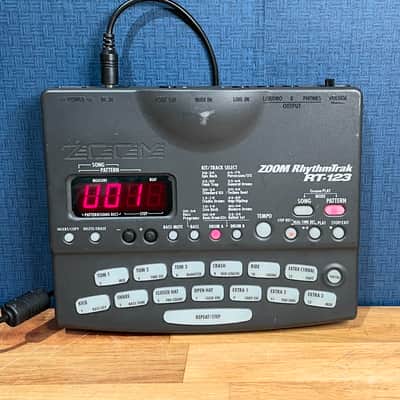 Zoom RT-123 Drum & Bass Machine