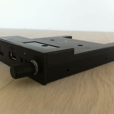 Akai S1000 Floppy Emulator with USB Key image 3