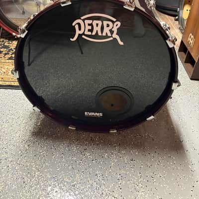 Pearl Reference 22x18" Bass Drum 2005 - 2021 - Red image 2