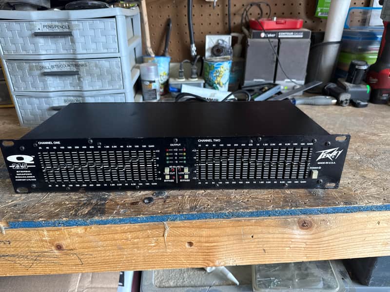 Peavey Q215 Stereo Graphic Equalizer 1997 - Black image 1