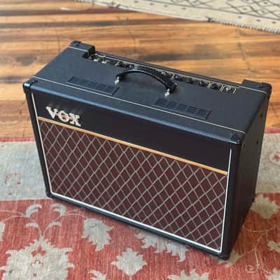 VOX AC15C1X Custom 15-Watt 1x12" Blue Alnico Guitar Valve Combo image 2