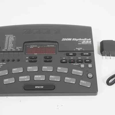 ZOOM RhythmTrak 234 RT-234 Drum Machine Bass Synth RT234 w/ 100-240V PSU