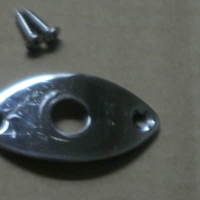 used (lightly relic'd) Gotoh JCB-2 Oval-shaped 2 screws Chrome metal  jack plate - also called JCB-2 Football Shaped 2 screw Chrom jack plate) Chrome plated brass (screws included) from 2010s image 8