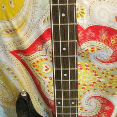 Lyon "Series 4" Bass Guitar by Washburn Black Gloss P-Bass Style image 13
