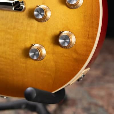 Gibson Les Paul Standard '60s Electric Guitar - Unburst with Hardshell Case image 12
