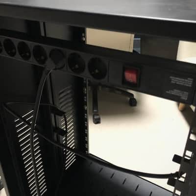 Rack box + power strip image 2