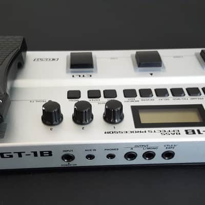 (MINT) Boss GT-1B Bass Multi-Effect w/Power Supply - Silver image 5