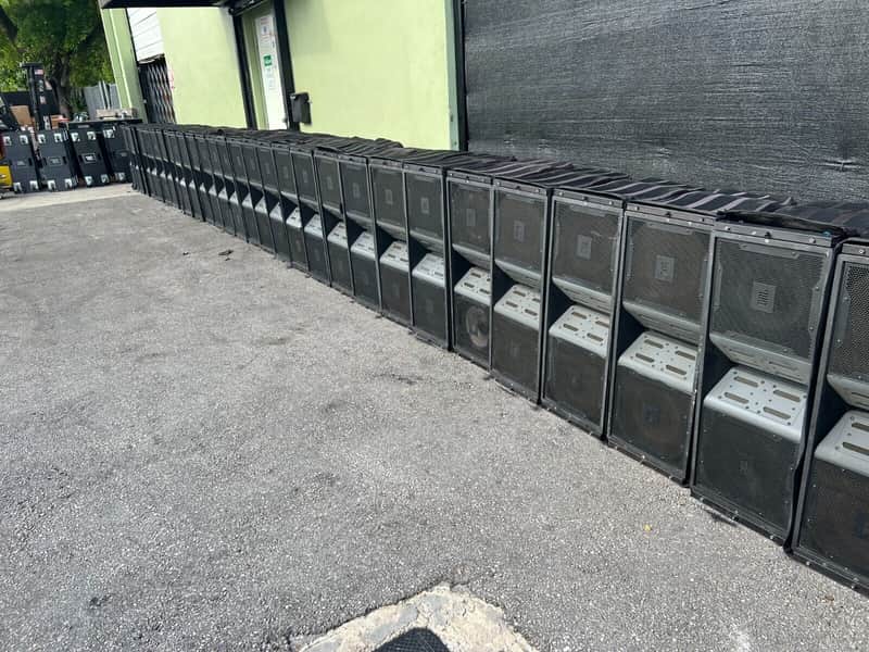 JBL Vertec VT4888 Tri-Amplified 3Way Line Array Speaker (PAIR) TRUEHEARTSOUND Bild 1