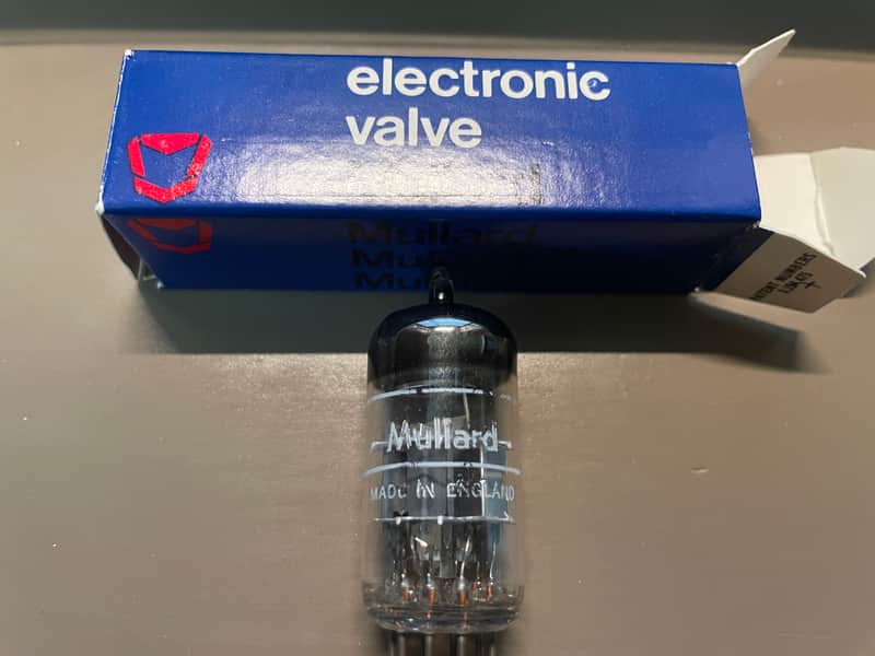 NOS/NIB Mullard 6DJ8/ECC8 image 1