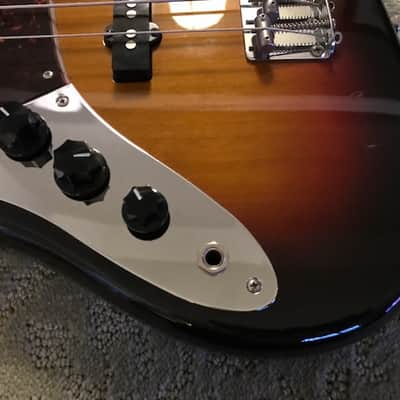 Lefty Fender Vintage Jazz JB62  3 Tone Sunburst image 3