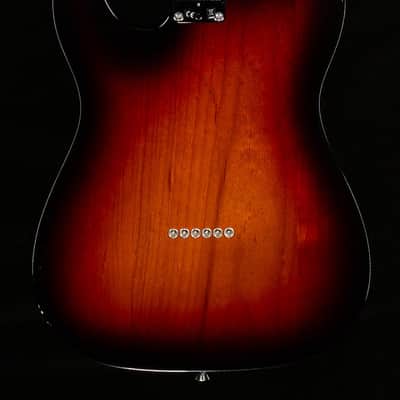 Fender American Professional II Telecaster 3-Color Sunburst Maple Fingerboard (252) image 4