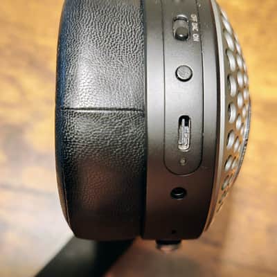 Focal Bathys Wireless HiFi Headphones with ANC image 5