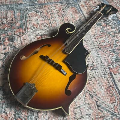 Kentucky KM-630 - Sunburst W/ Case image 1