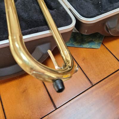 Yamaha Trombone- Model YSL354 - 2026 - Lacquered Brass - Beautiful! image 9