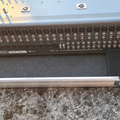 Mackie TT24 24-Channel Digital Mixing Console In F/case image 7