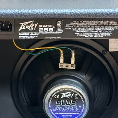 Peavey Rage 258 25-Watt 1x8" Guitar Combo Amp image 15