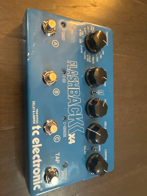 TC Electronic Flashback X4 Delay & Looper 2011 - 2019 - Blue image 1