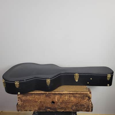 Martin 533EC Cabernet 000/OM Acoustic Guitar Case image 5