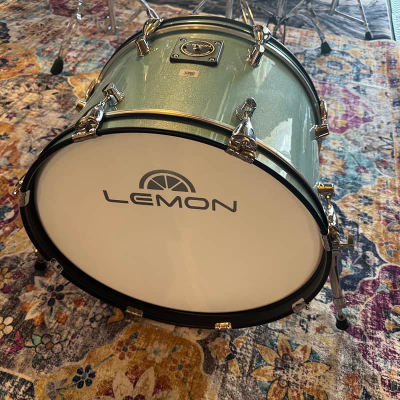 Lemon T950 20x12 Bass Drum - Blue Sparkle image 1