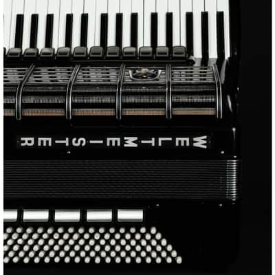 Weltmeister Cantus V 120 Bass Cassotto 5 chörig overhauled used image 10