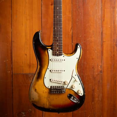 Fender 1965 Stratocaster Sunburst L-series image 2