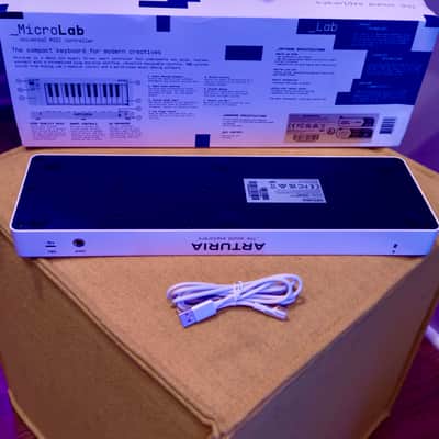 MicroLab 3 (MKIII) Compact MIDI Keyboard Controller by Arturia 2025 - Present - White image 2