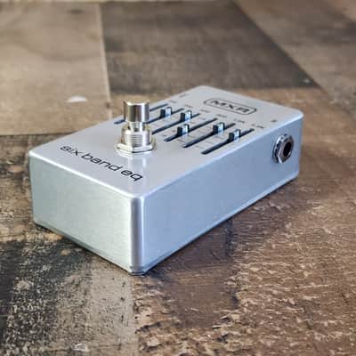 MXR M109 Six Band EQ – Original Packaging image 3