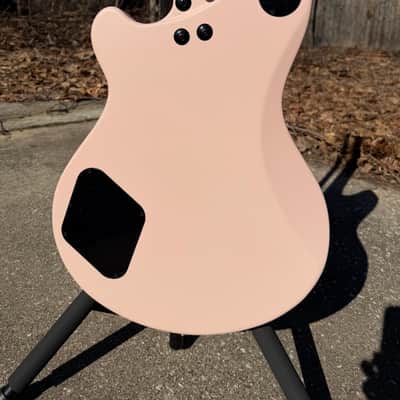 EVH SA-126 Special 2025 - Present - Satin Shell Pink image 5